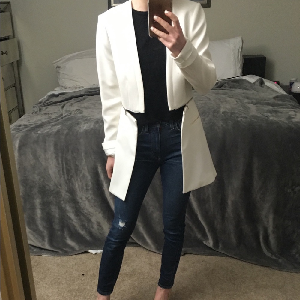 Bcbg white blazer